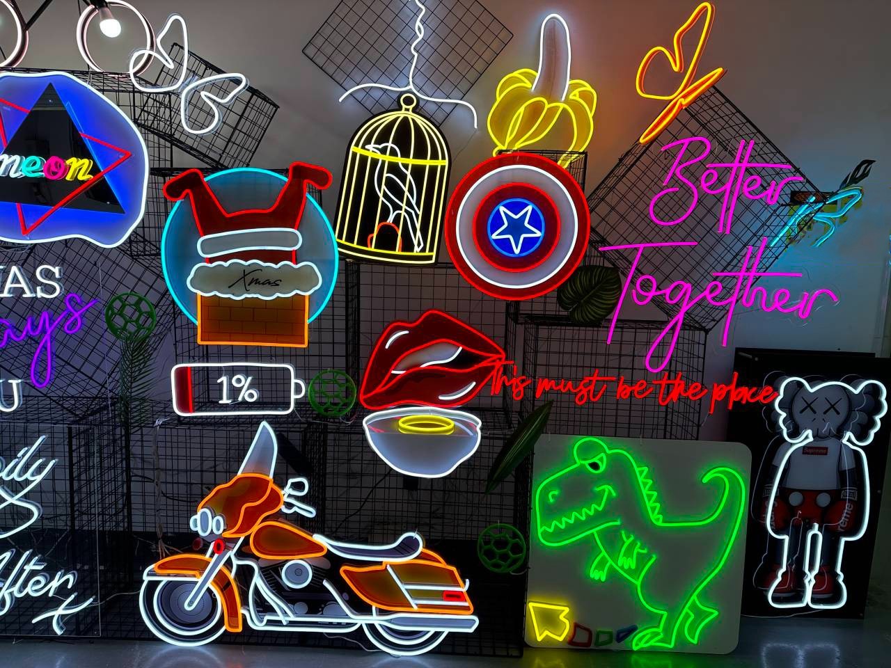 Auto detailing Neon LED Sign Business Wall Decor Lighted Store Sign 24 x 7 in.