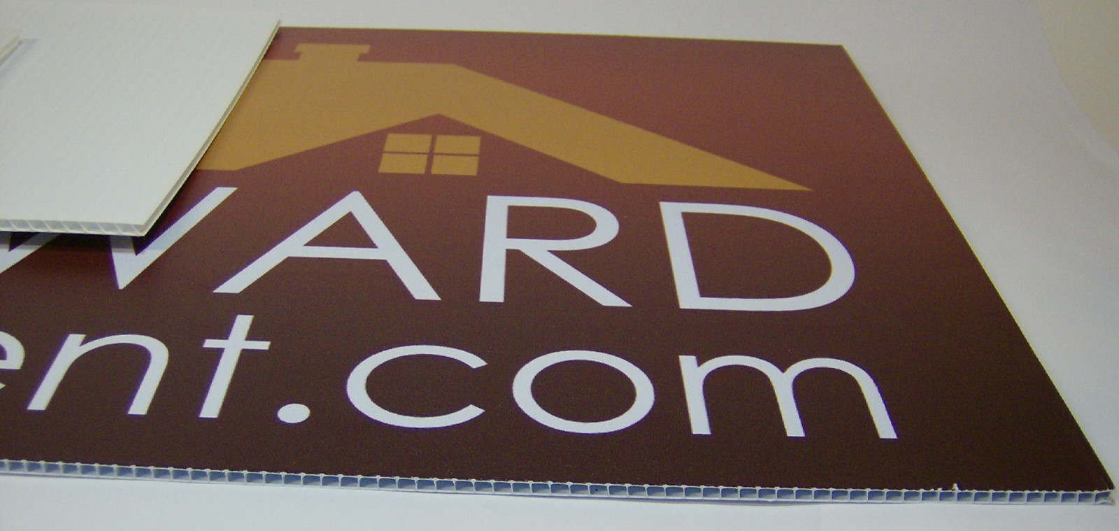 Printed Signs, 20 Custom Full Color 1-Side, 20″ x 20″ Indoor / Outdoor w/ Stakes